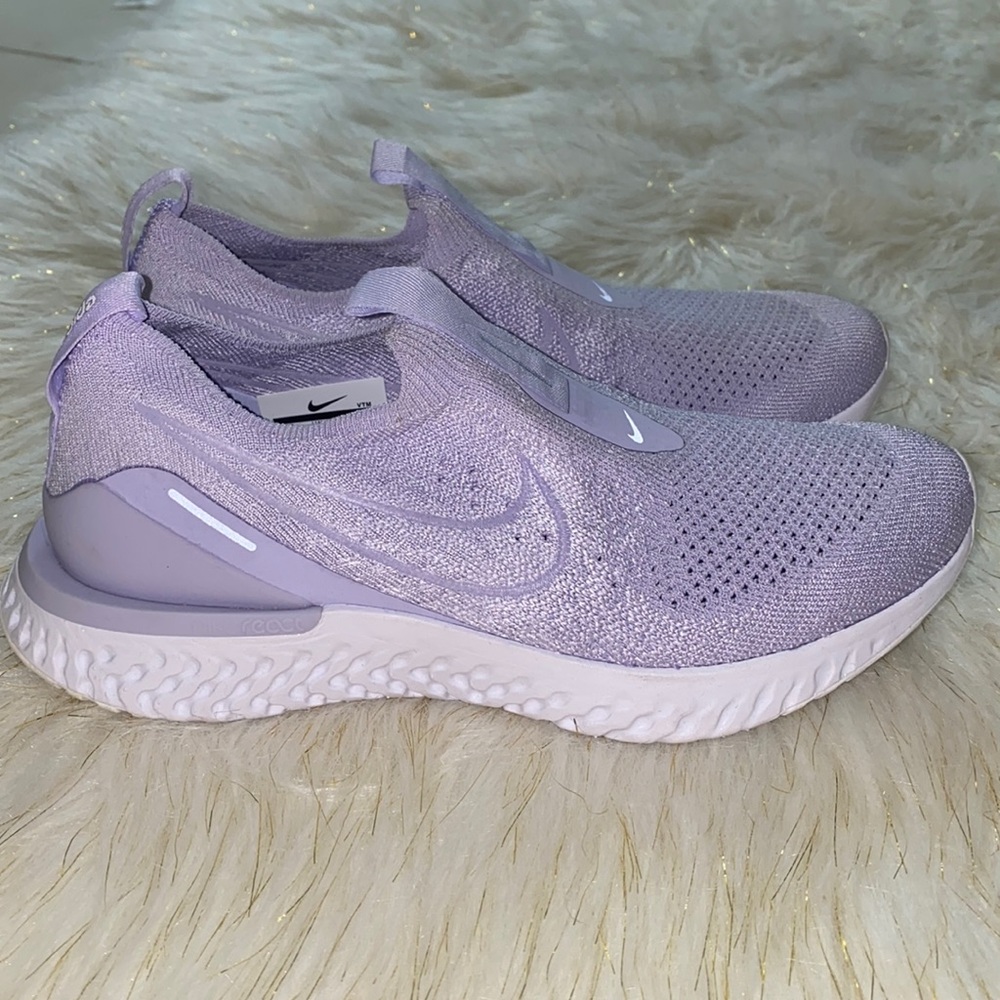 Nike Epic Phantom React Flyknit Size 7